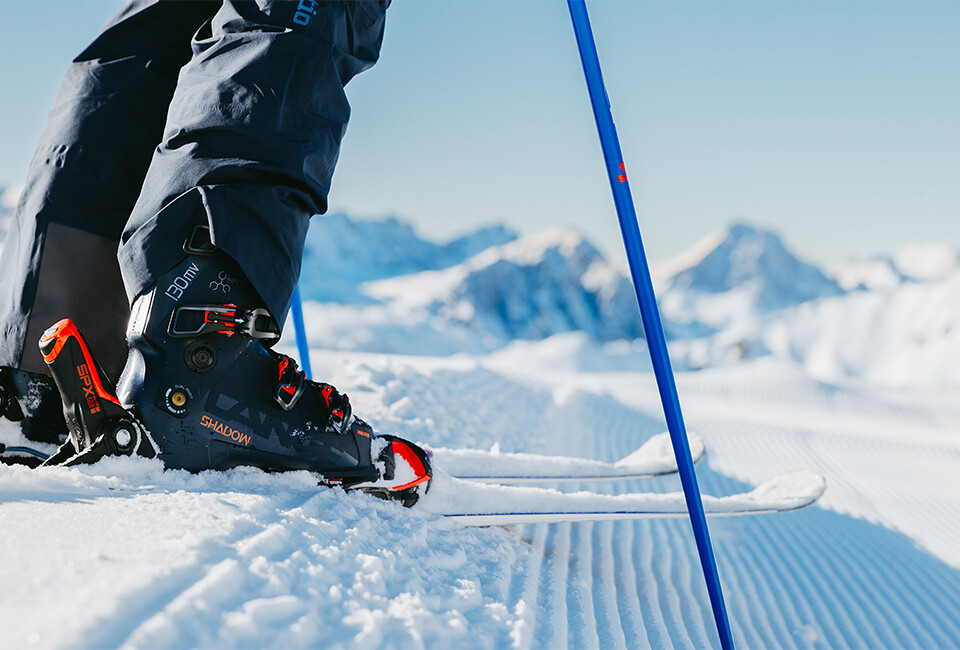 Skischuhe.