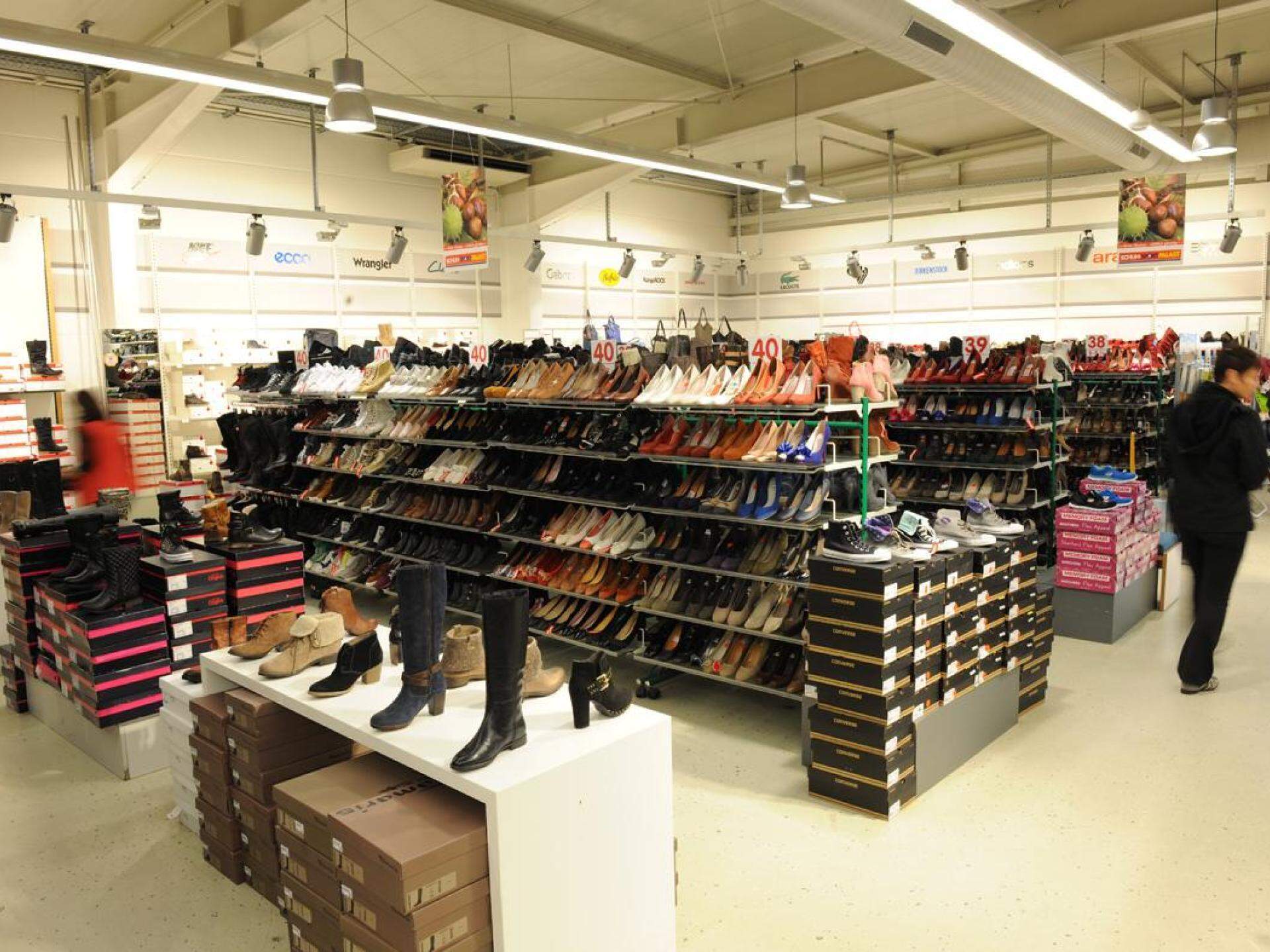 Schuh + Sportpalast Gensingen