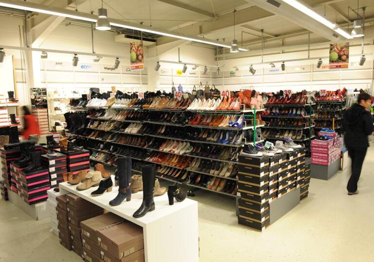 Schuh + Sportpalast Gensingen